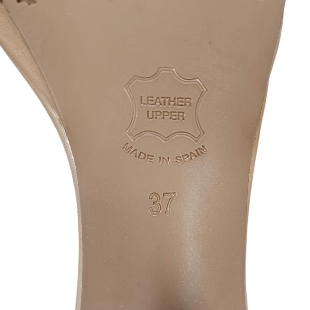 Brenda Zaro Leather Ankle Strap Heels Sz 37 Beige White Block Heel Open Toe Posh